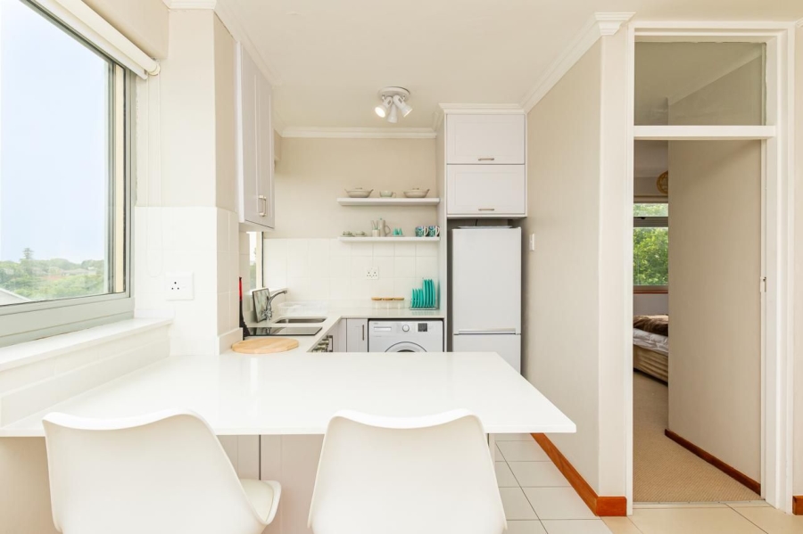 To Let 1 Bedroom Property for Rent in Rondebosch Western Cape